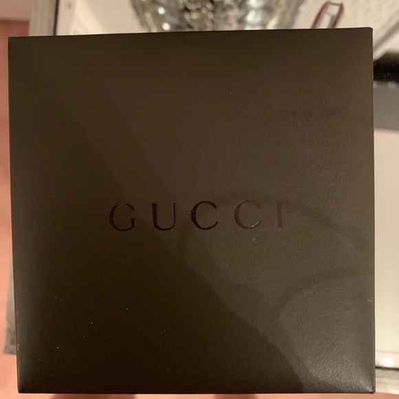 authentic GUCCI linked watch - Picture 6 of 8
